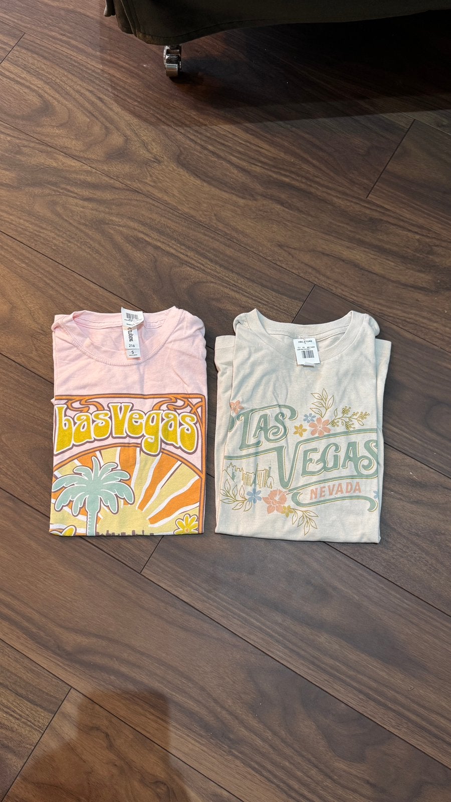 2 nieuw Las Vegas T-shirt S 36 retro pastel roze beige set, Nieuw, Ophalen of Verzenden, Korte mouw, Roze