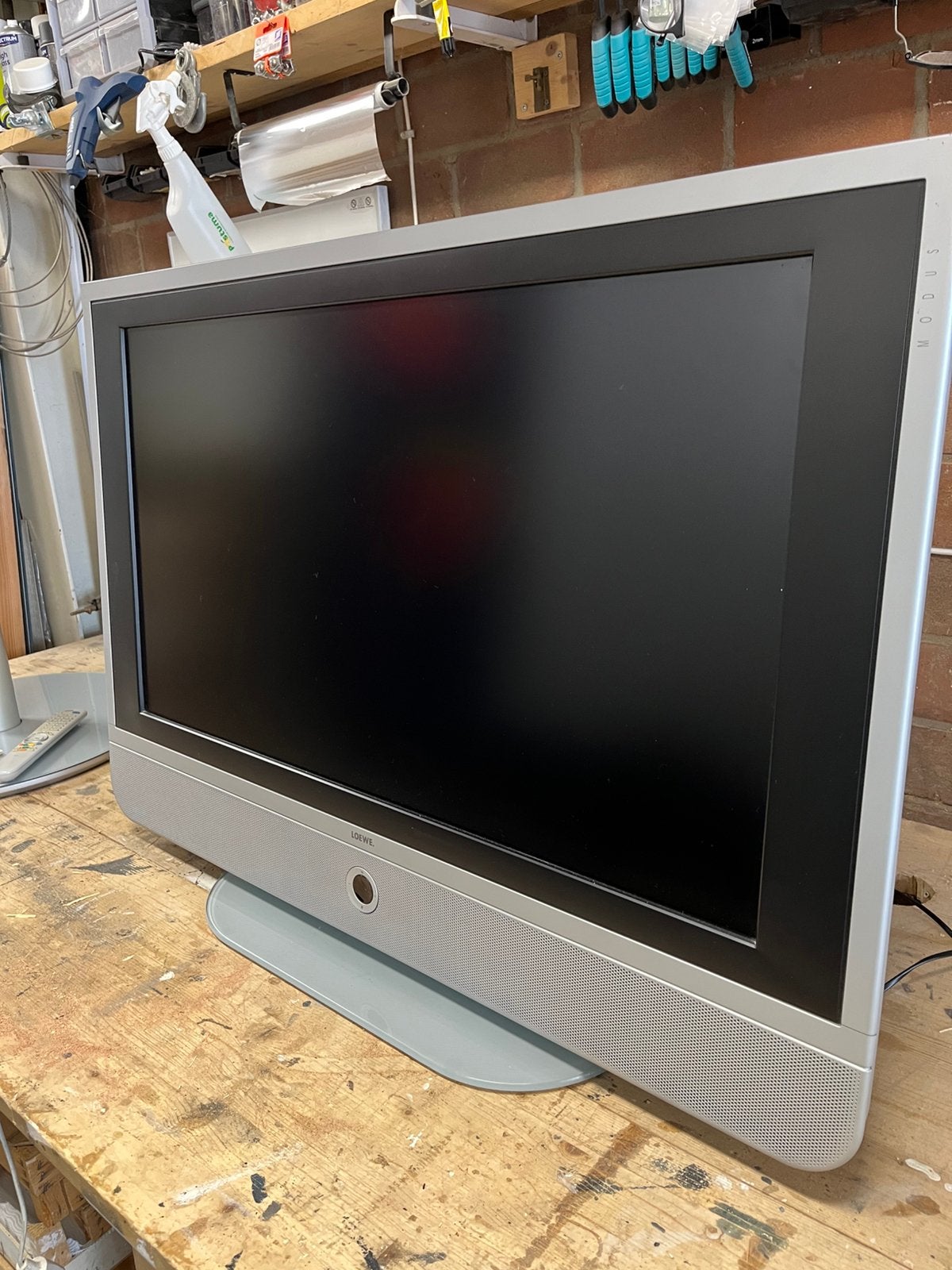 Mooie grijs loewe TV, Audio, Tv en Foto, Televisies, 50 Hz, Zo goed als nieuw, 100 cm of meer, Ophalen