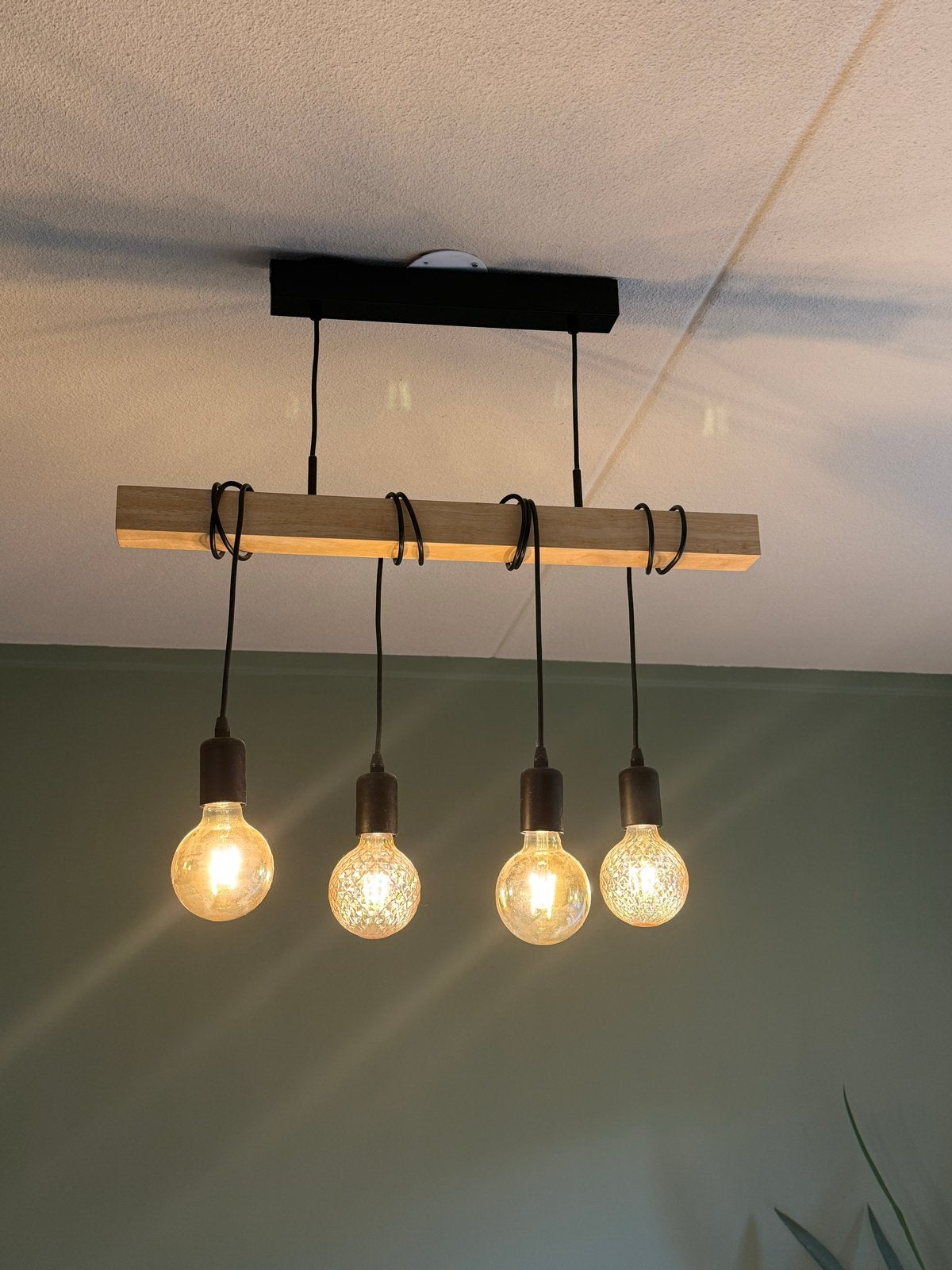 Houten hanglamp met 4 Edison gloeilampen, Ophalen, Zo goed als nieuw, Hout
