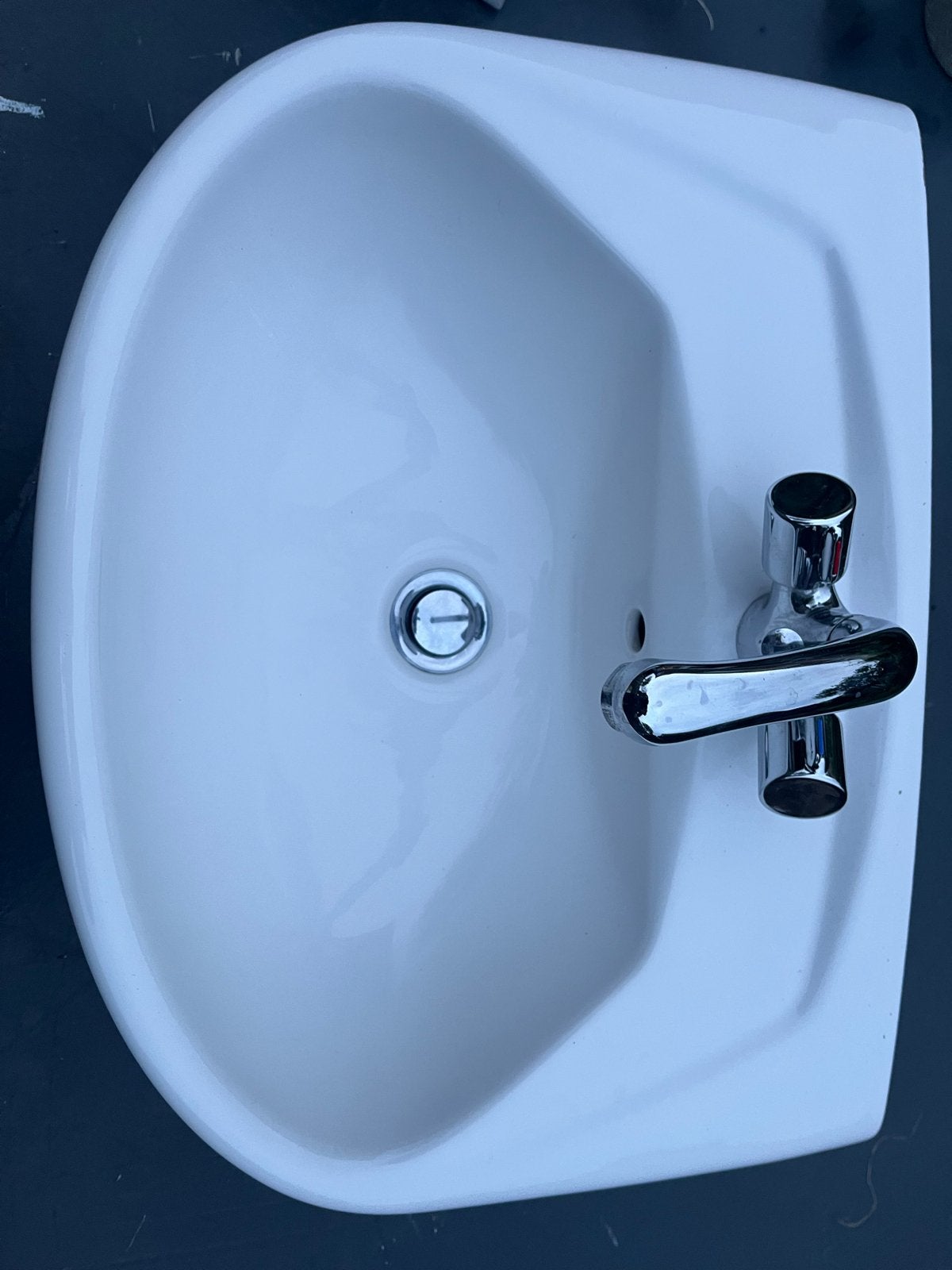 Villeroy & Boch wastafel met kraan - Zo goed als nieuw, Ophalen, Zo goed als nieuw, Chroom, Wastafel
