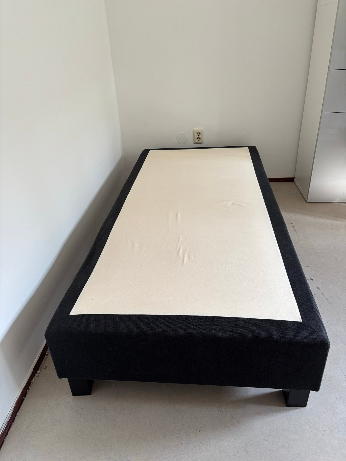 Eenpersoons boxspring 90x200 cm - Zwart Gratis, Ophalen, 90 cm, Eenpersoons, Zwart