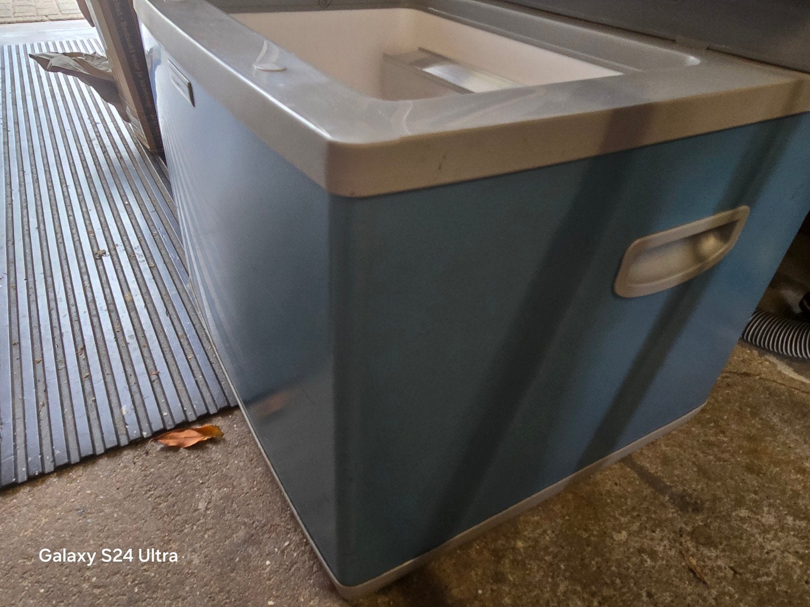 Mobicool A40 Koelbox - 40 liter, 12V/220V/Gas, Ophalen