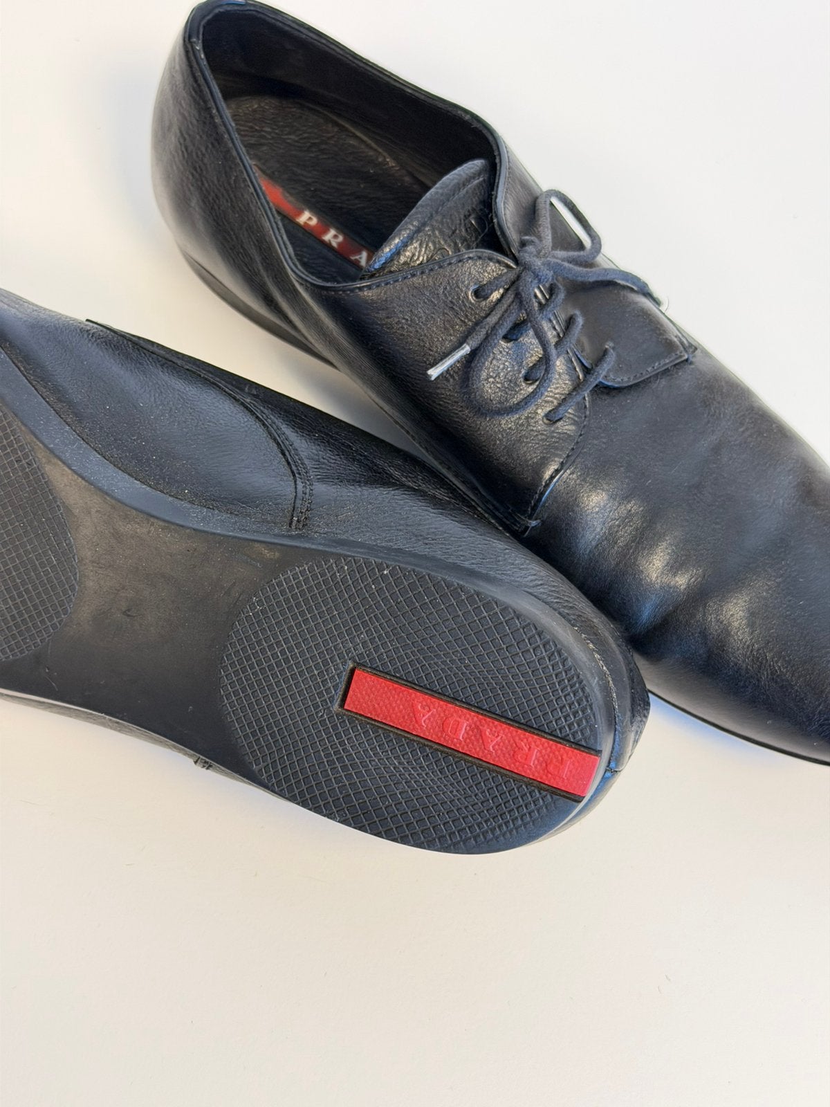 Vintage Prada Heren Lederen Schoenen Zwart Maat 42 lace-up, Kleding | Heren, Schoenen, Zwart, Ophalen of Verzenden, Zo goed als nieuw