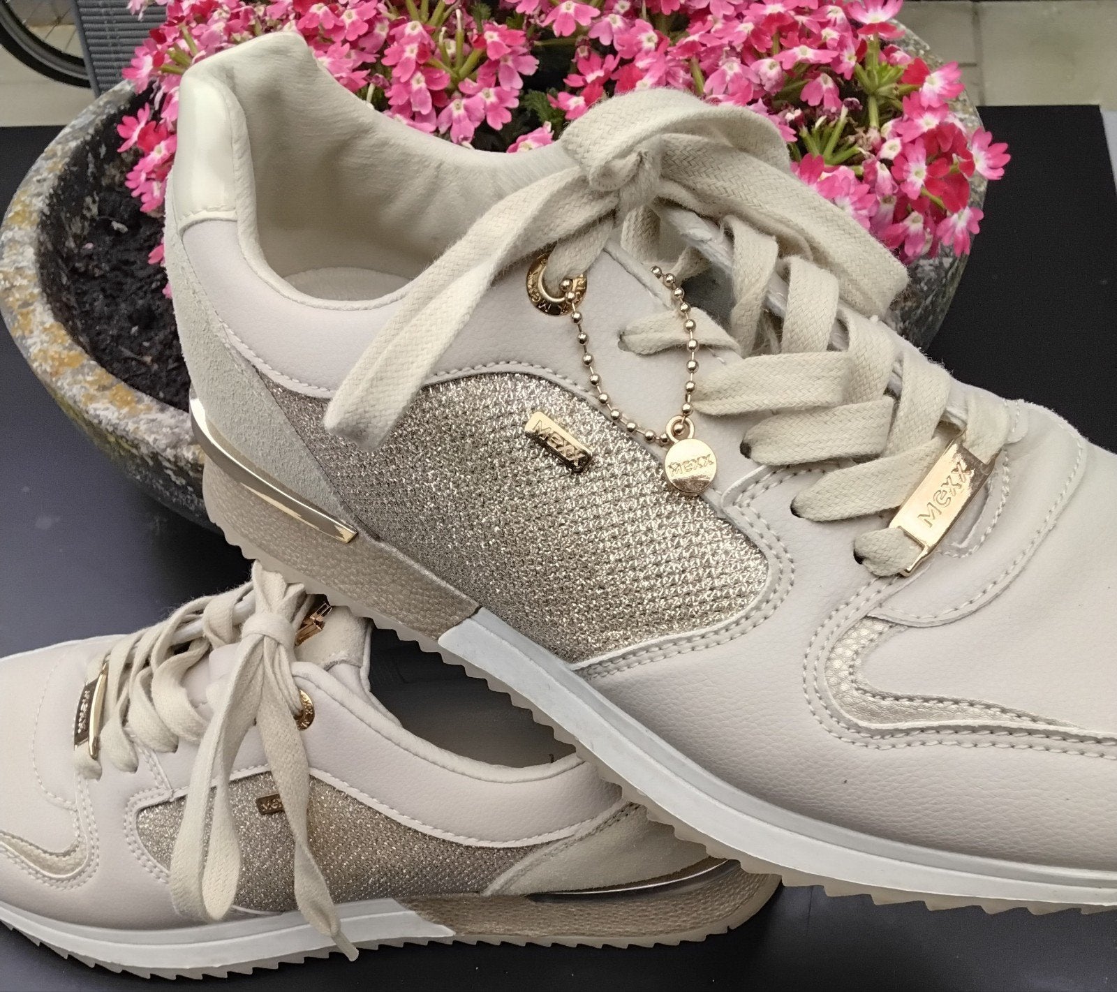 MEXX DAMES sneakers., Kleding | Dames, Ophalen of Verzenden, Zo goed als nieuw, Wit, Sneakers of Gympen