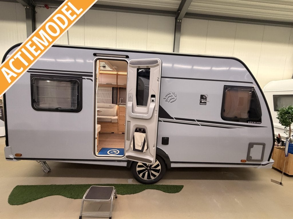 Knaus Sudwind Black Selection 450 FU +1700KG+Vloerverwarming, Caravans en Kamperen, Caravans, Rondzit, Bedrijf, Schokbreker, Overige typen