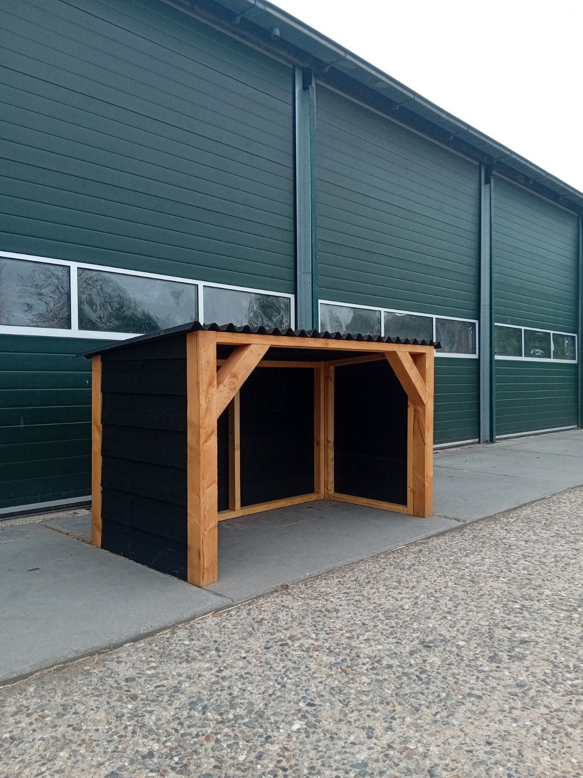 Mooie degelijke douglas schuilstal/schuur voor kleinvee, Stalling, 4 paarden of pony's of meer