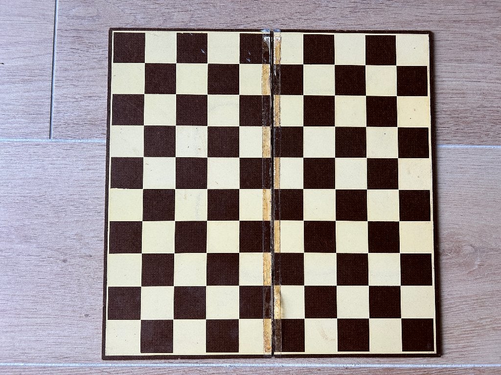 Schaak- en dambord in één, Een of twee spelers, Ophalen of Verzenden, Gebruikt