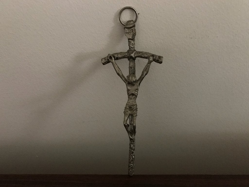 Kruis kruisbeeld Jezus aan kruis zilverkleurig, Ophalen of Verzenden