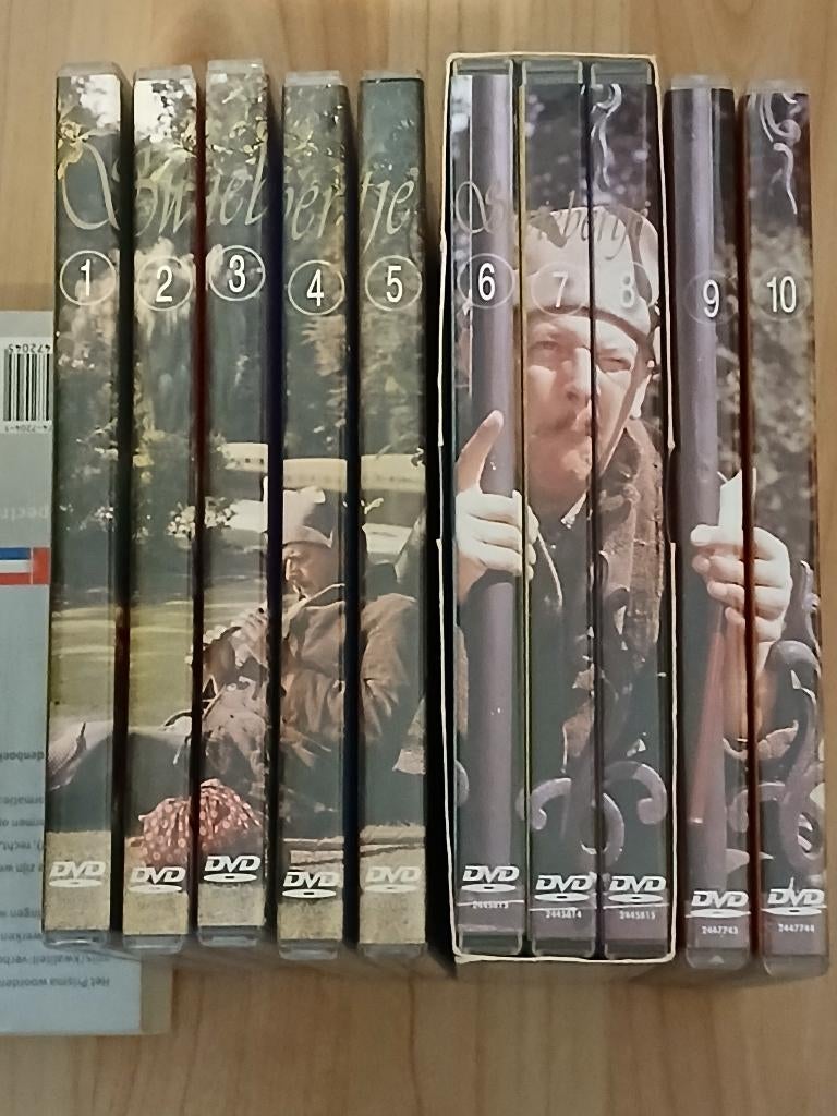 8 DVD's van SWIEBERTJE Serie van 10. 2 + 3 niet kompleet, Cd's en Dvd's, Dvd's | Tv en Series, Alle leeftijden, Ophalen of Verzenden