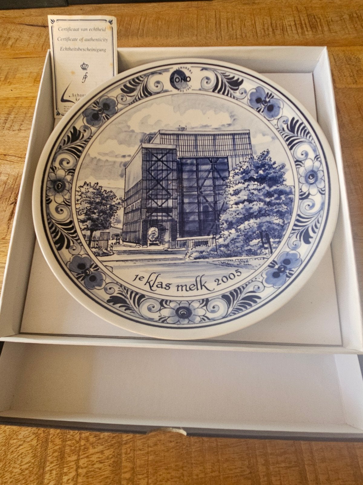 Delfts Blauw Sierbord 'Je Klas Melk 2005' Schoonhoven, Ophalen of Verzenden