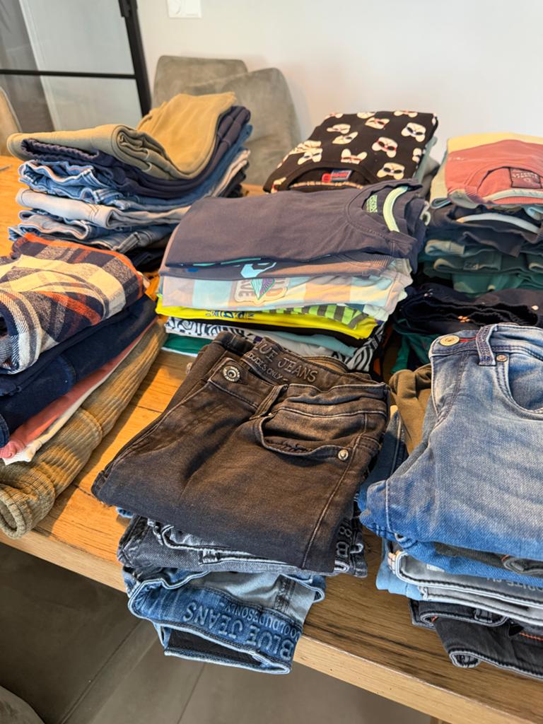 Zeer groot pakket jongens kleding maat 140, Kinderen en Baby's, Kinderkleding | Maat 140, Ophalen, Gebruikt, Jongen, Broek