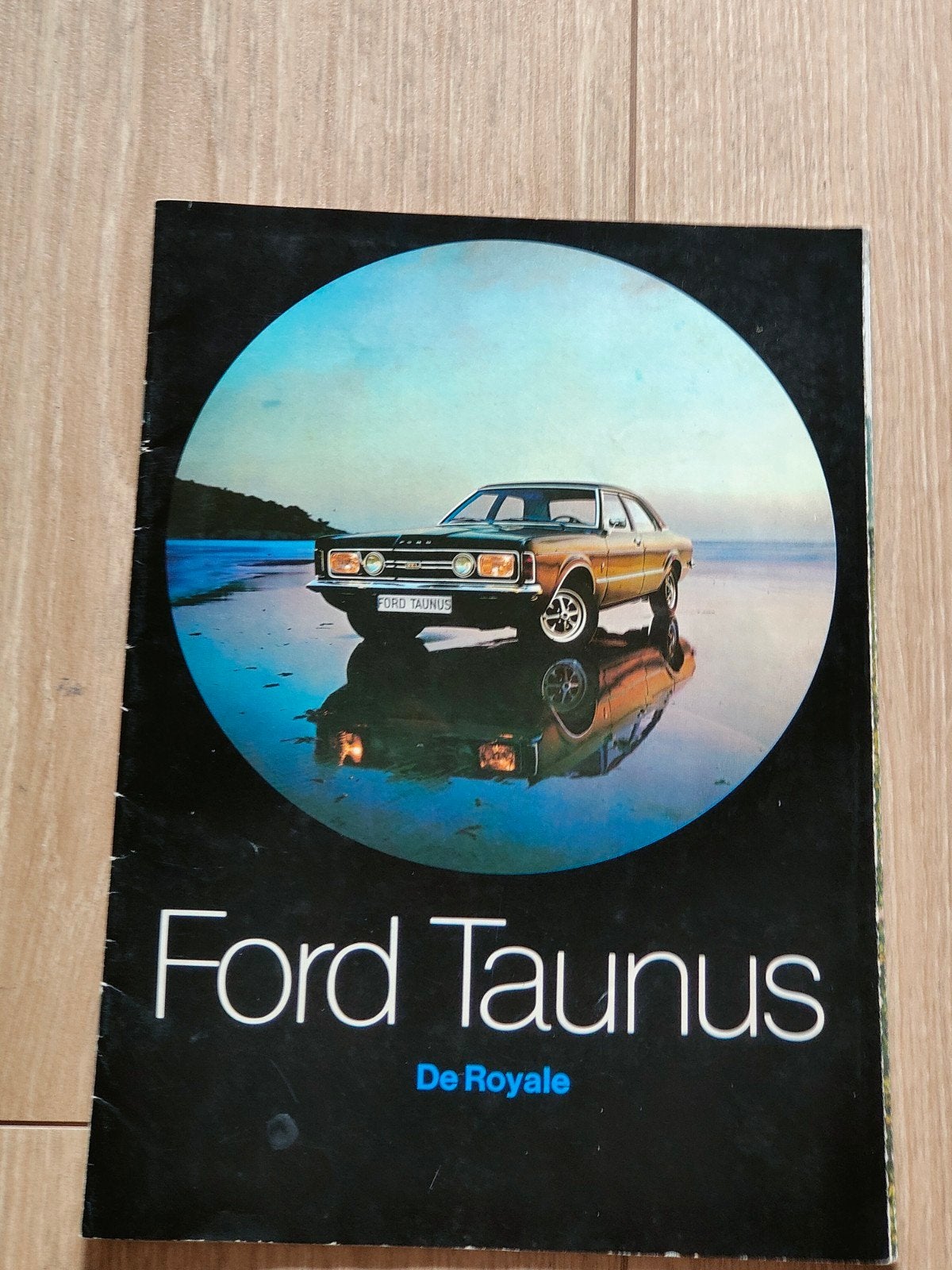 Autofolder Ford Taunus, Ophalen of Verzenden, Zo goed als nieuw