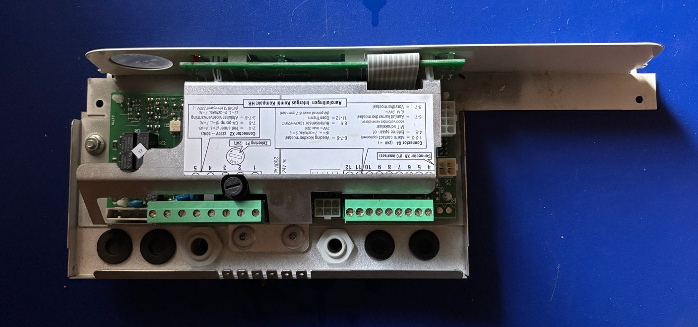 Intergas Kombi Kompakt HR Regelunit branderautomaat, Doe-het-zelf en Verbouw, Verwarming en Radiatoren, Ophalen, 30 tot 80 cm