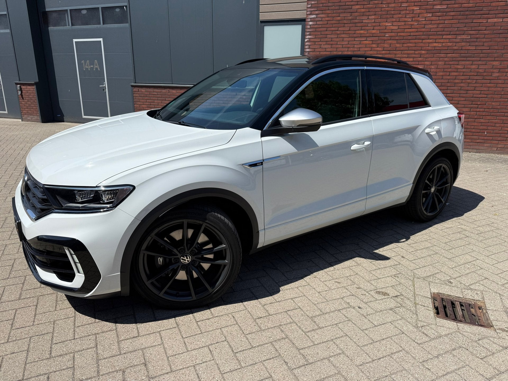 Volkswagen T-ROC 2.0 TSI 4 Motion R/2021/40 DKM/PANORAMADAK/, Auto's, Dealer onderhouden, Gebruikt, Euro 6, 4 cilinders