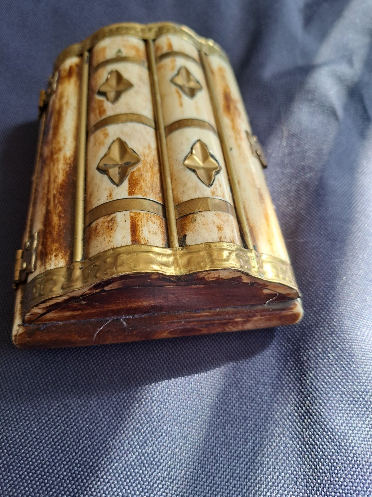 Vintage Indiase sieradendoos van kamelenbot en messing, Ophalen of Verzenden