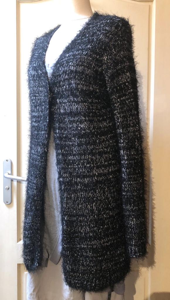Hema zwart grijs harig gebreid vest mt L, Kleding | Dames, Truien en Vesten, Maat 38/40 (M), Zwart, Ophalen of Verzenden, Zo goed als nieuw