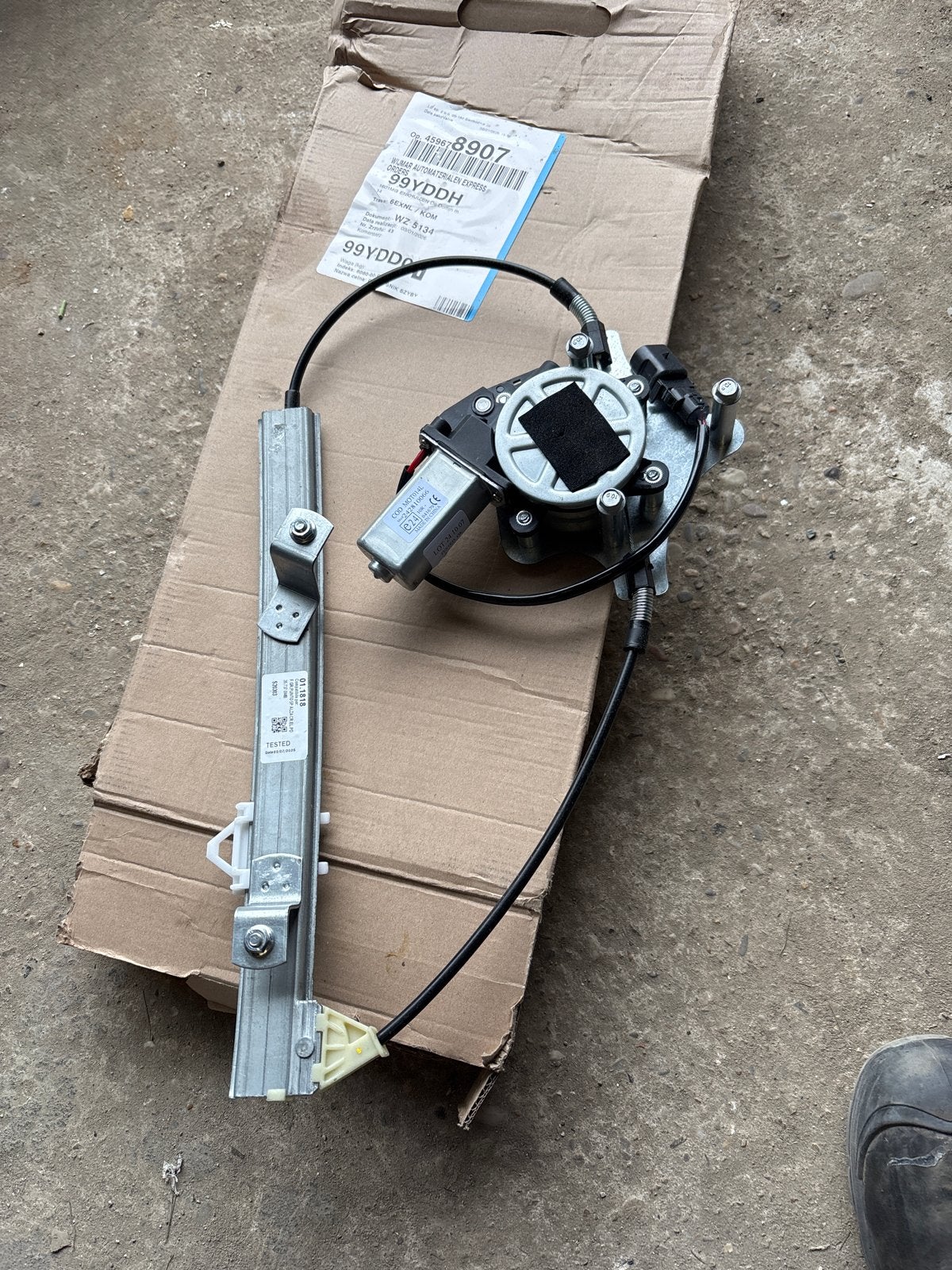 NIEUW Raammechanisme met motor 99YDDH fiat punto, Auto-onderdelen, Ruiten en Toebehoren, Ophalen, Nieuw, Universele onderdelen