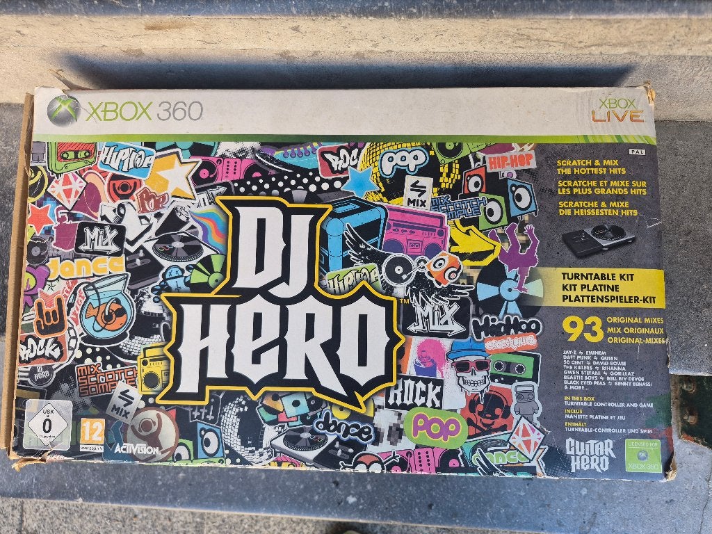 DJ Hero Turntable Bundle voor Xbox 360, uitgebracht in 2009, Ophalen, Muziek, Vanaf 18 jaar, 1 speler