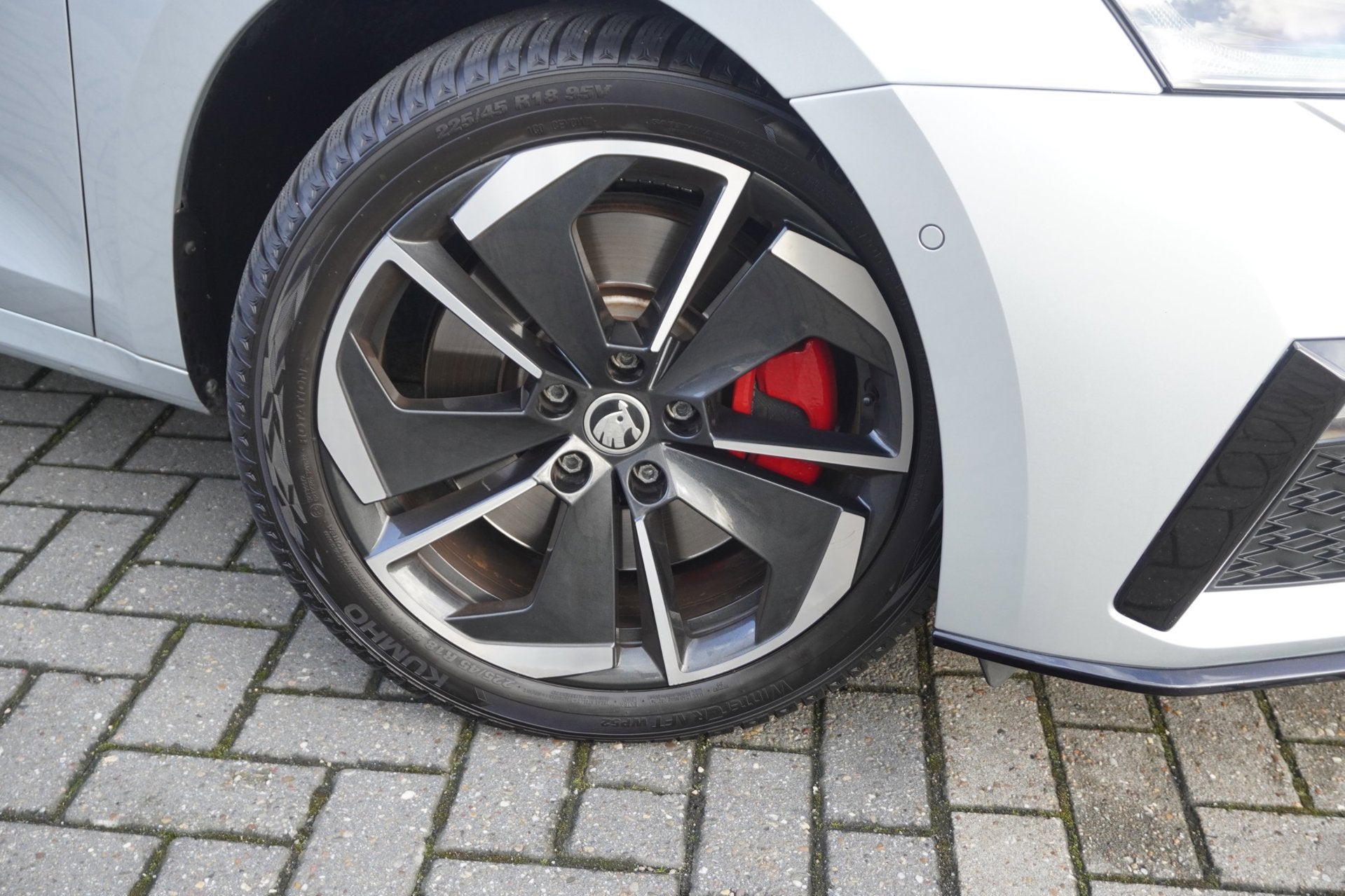 Skoda Octavia Combi 1.4 TSI RS iV PHEV Business / Pano / Mas, Auto's, Dealer onderhouden, Gebruikt, 4 cilinders, 150 pk