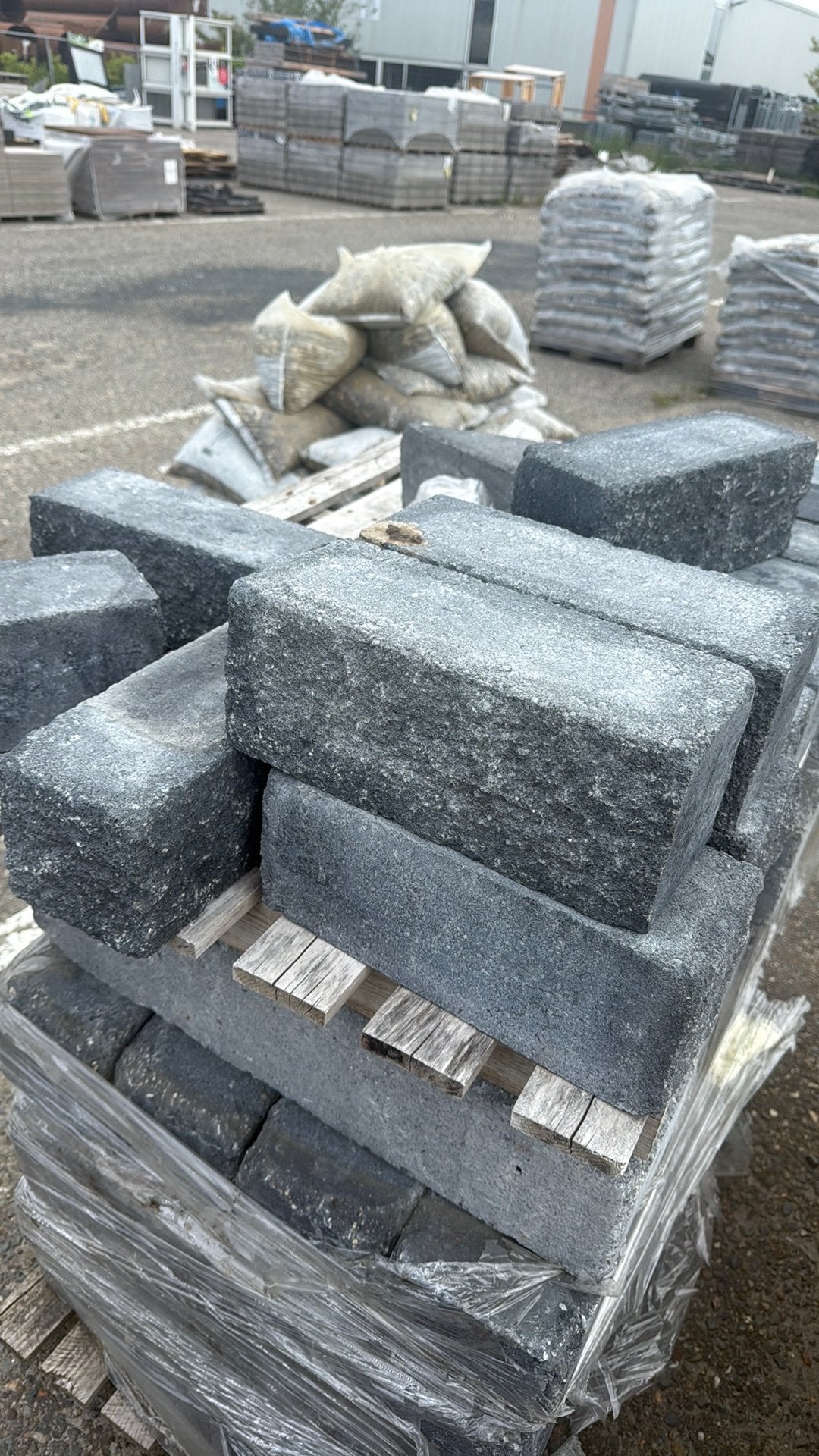 Muurblok stapelblok 12x12x30, Ophalen, Zo goed als nieuw, Minder dan 100 cm, Minder dan 25 cm