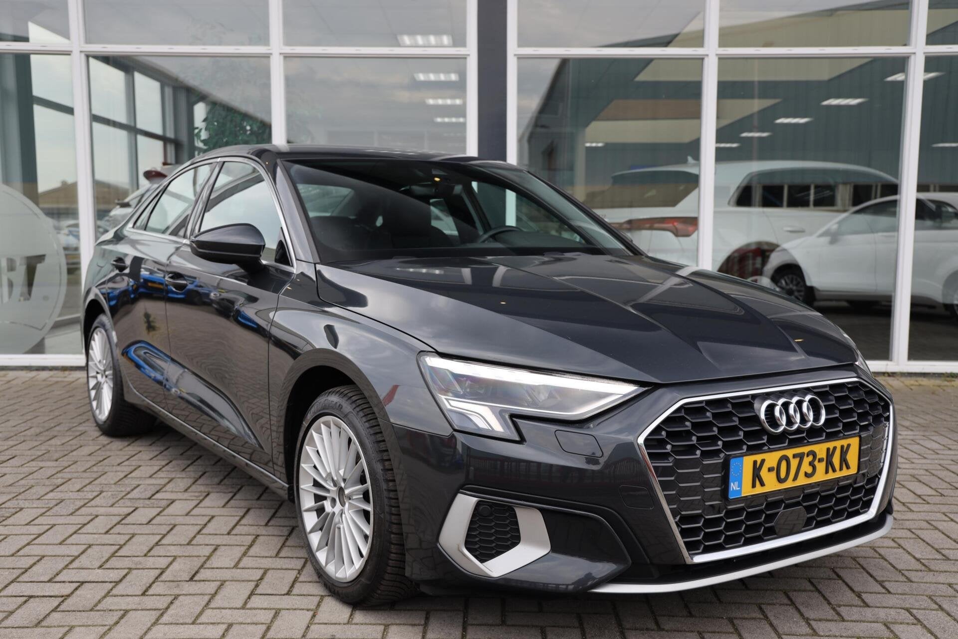 Audi A3 Limousine 30 TFSI Business edition|Automaat|Afn. Tre, Auto's, Audi, Gebruikt, Origineel Nederlands, Bedrijf, 19 km/l