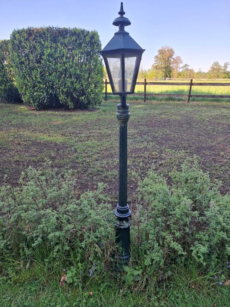 Gietijzeren tuinlantaarn en wandlampen (beide 3 stuks), Tuin en Terras, Ophalen, Gebruikt, Minder dan 50 watt, Staande lamp