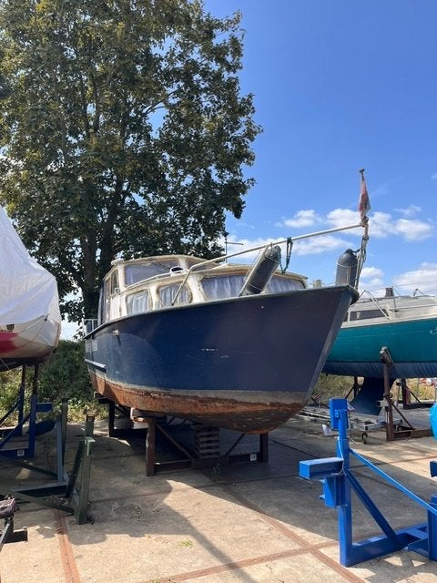 J en V Kruiser - Fijne vakantieboot met comfort, 9 m, Gebruikt, Diesel, Kruiser