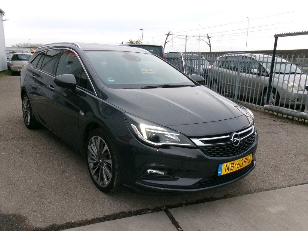Opel Astra Sports Tourer 1.4 Innovation (bj 2017), Auto's, Voorwielaandrijving, Gebruikt, 150 pk, Origineel Nederlands
