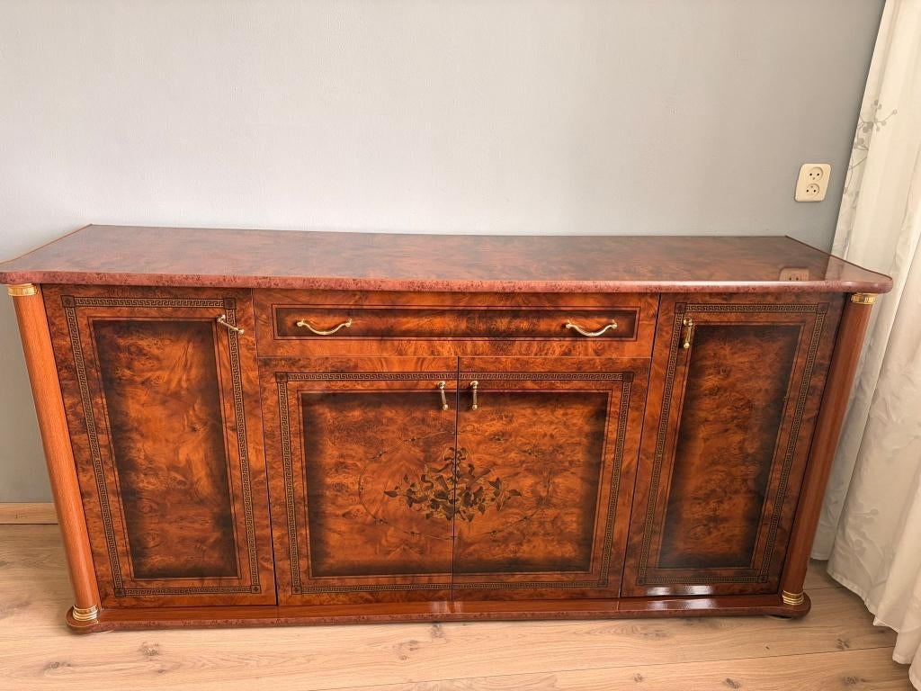 Klassiek Italiaans Dressoir | Hoogglans Wortelhout | 176 cm, Gebruikt, Italiaans Klassiek / Hoogglans, 150 tot 200 cm, 25 tot 50 cm