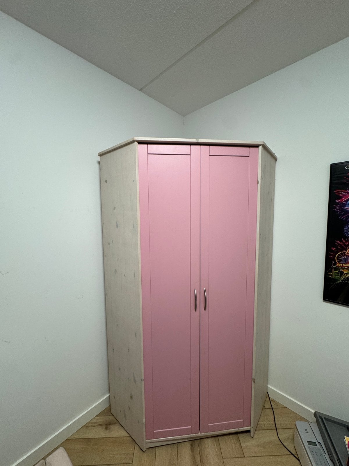 Hoekkledingkast, Ophalen, Gebruikt, 200 cm of meer, 75 cm of meer