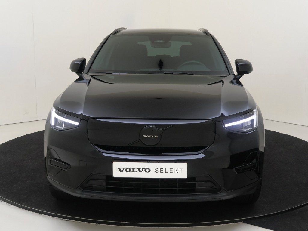 Volvo EX40 Extend. Plus Black Ed. 82kWh | 20" Velgen | Getin, Auto's, Volvo, Dealer onderhouden, Zwart, 420 min, 1975 kg