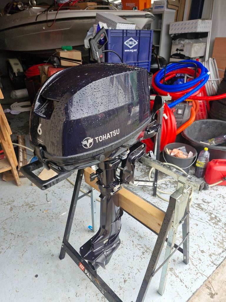 Tohatsu 6 pk 4 takt kortstaart knuppel trekstart 2021, Watersport en Boten, Buiten- en Binnenboordmotoren, 5 tot 10 pk, Viertaktmotor