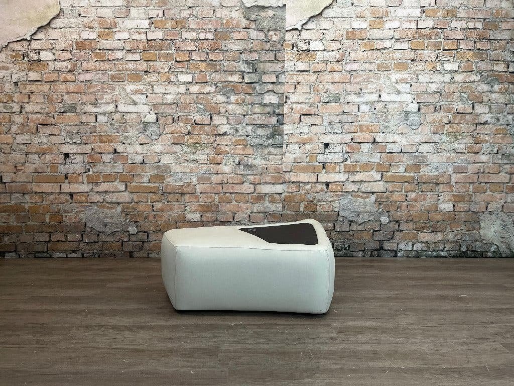 Leolux Archipel – Wit zwart | Hugo de Ruiter, Ophalen, Kunststof, Design, 100 tot 125 cm