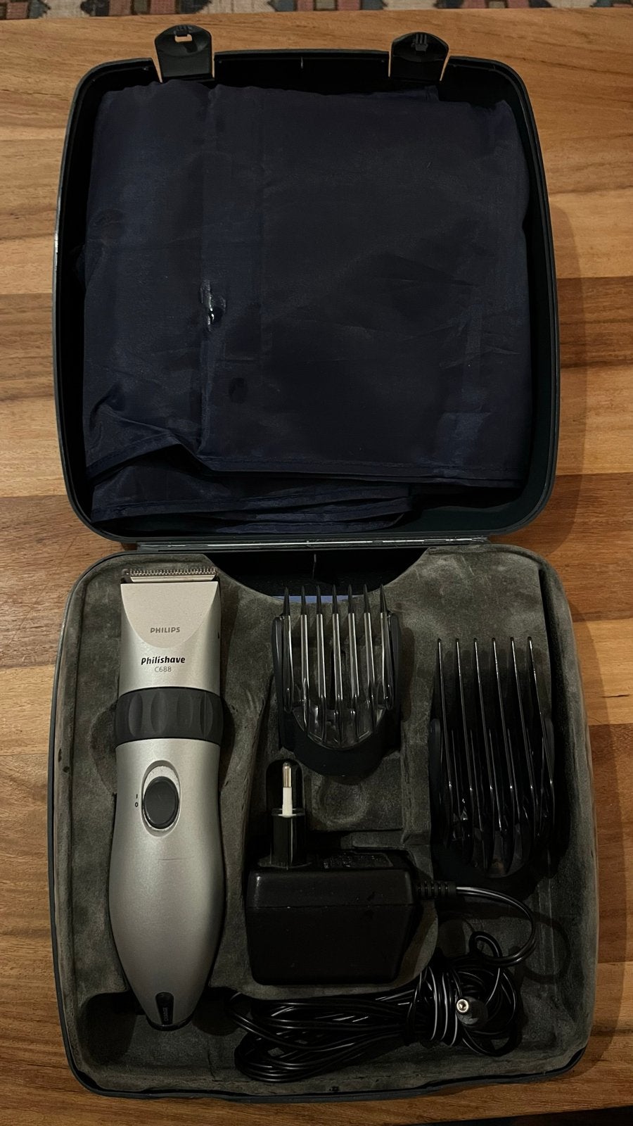 Philishave C688 Tondeuse Set - Compleet met Opbergcase, Verzenden, Gebruikt, Scheren en Epileren
