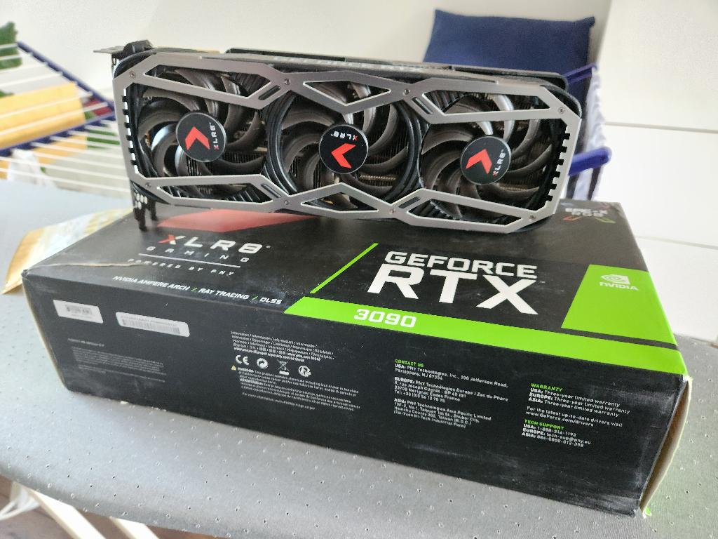 PNY RTX 3090 24GB XLR8 Gaming EPIC-X RGB, Computers en Software, Videokaarten, Gebruikt, GDDR6, PCI-Express 4, Ophalen of Verzenden