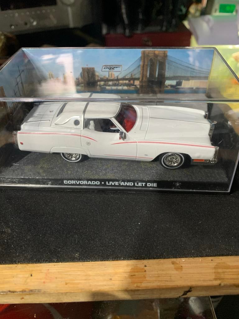 James Bond Corvorado 'Live and Let Die' modelauto, Hobby en Vrije tijd, Modelauto's | 1:5 tot 1:12, Ophalen of Verzenden, Nieuw