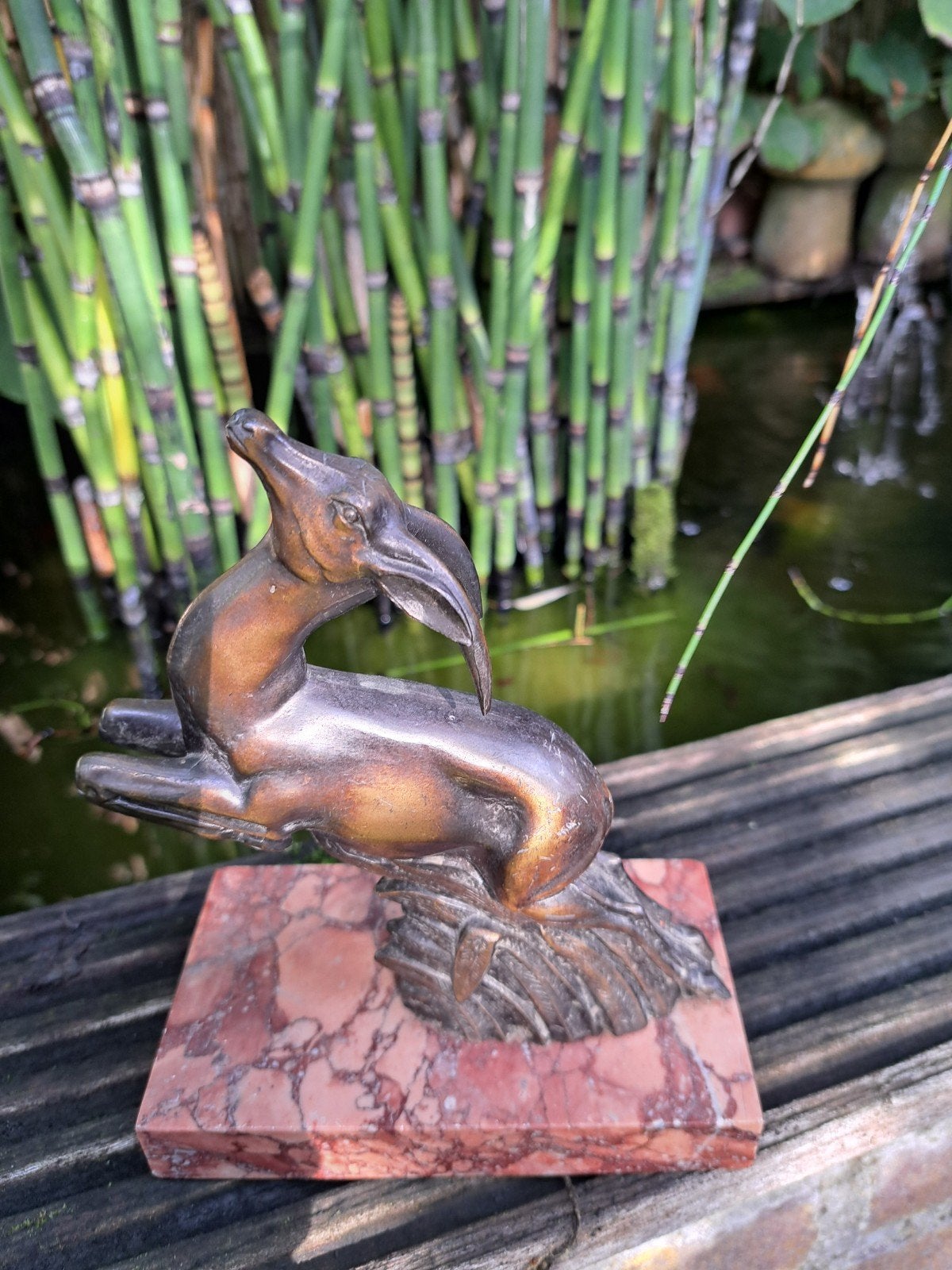 beeldje gazelle op.marmer, Ophalen of Verzenden