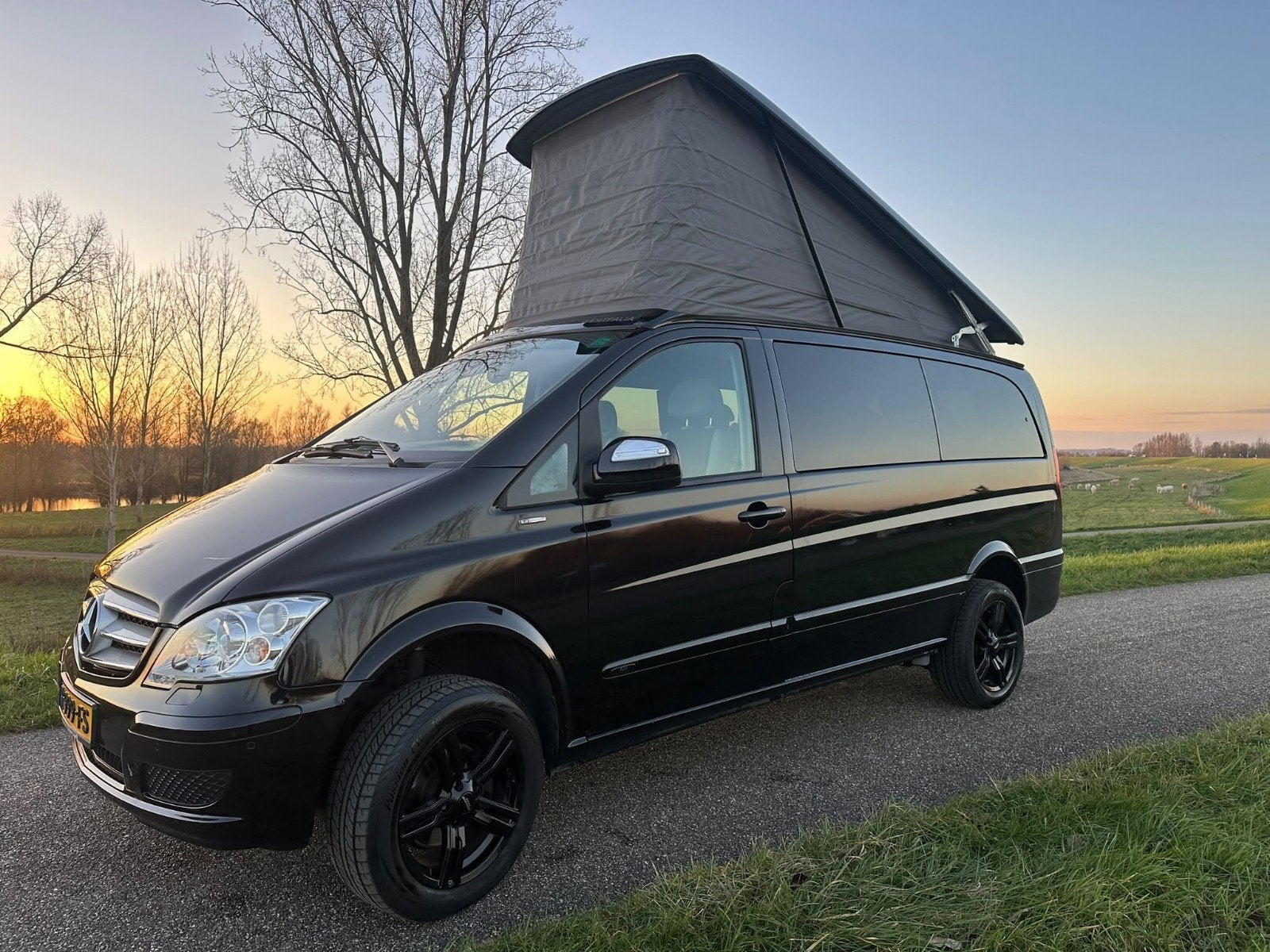 Mercedes Viano Camper met hefdak en 4x4 met nieuwe motor, Particulier, Buscamper of Camperbus, Mercedes-Benz
