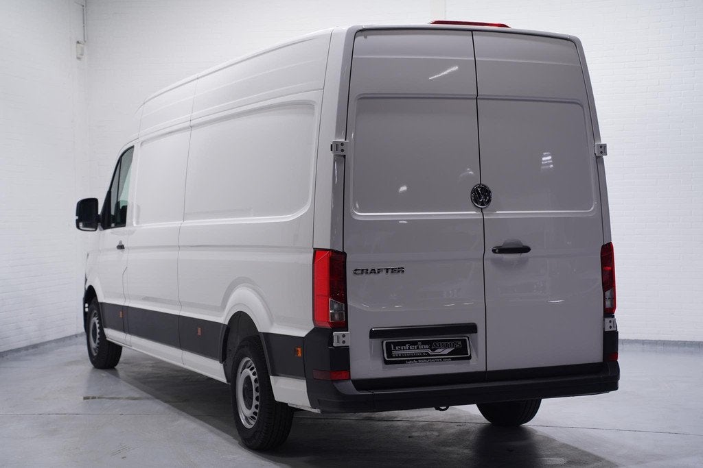 Volkswagen Crafter 2.0 TDI 140 pk L4H3 DSG Automaat Airco, P, Auto's, Bestelauto's, Stof, Gebruikt, Volkswagen, 3000 kg