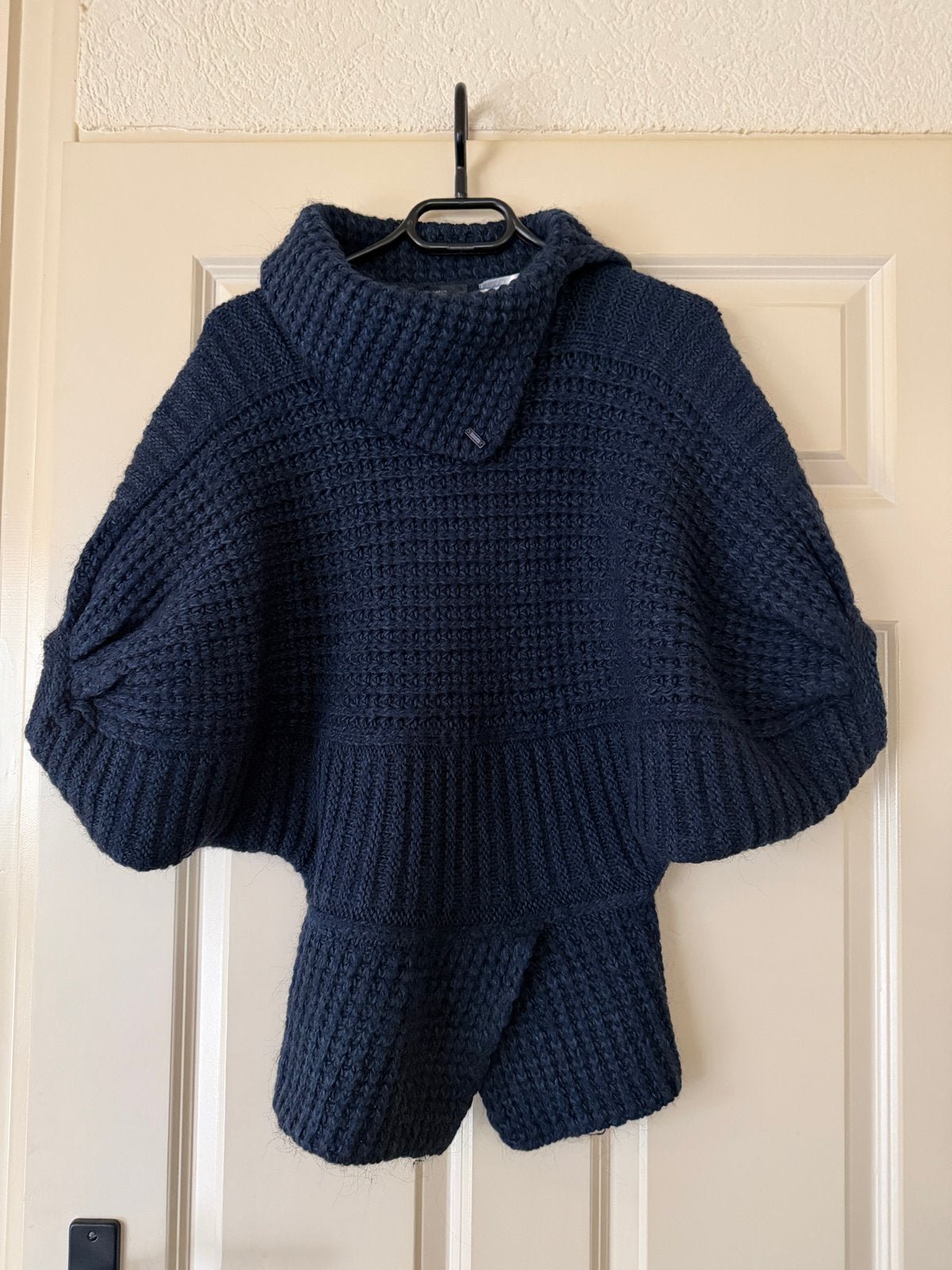 Kocca gebreide poncho/trui - Maat S, Ophalen of Verzenden, Zo goed als nieuw, Maat 36 (S), Blauw