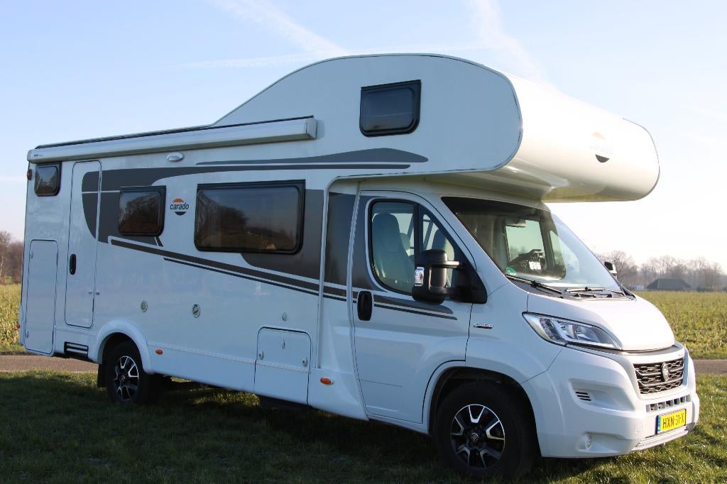 Hymer Carado A461 alkoof camper stapelbed camera, Alkoof, Ringverwarming, Fiat, Bedrijf