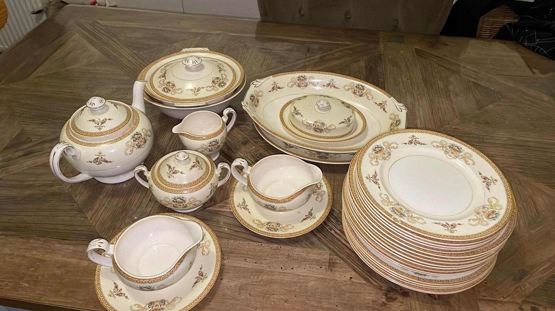Compleet Alfred Meakin England “Festive 1940 servies ., Ophalen of Verzenden