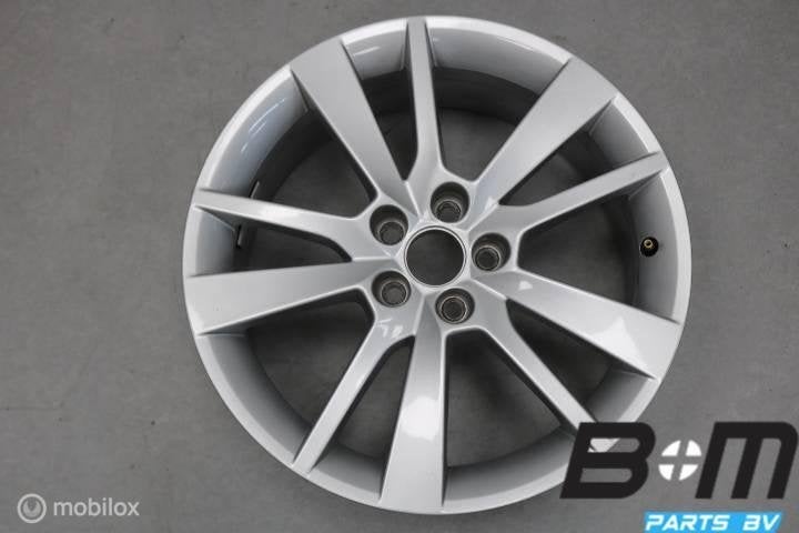 1 losse 17 inch lichtmetalen velg Skoda Rapid 5JA601025AG, Gebruikt, Velg(en)