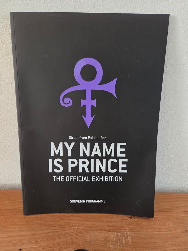 Prince: My Name Is Prince - Souvenir Programma & Lanyard, Ophalen of Verzenden, Zo goed als nieuw, Artiest, Prince Estate