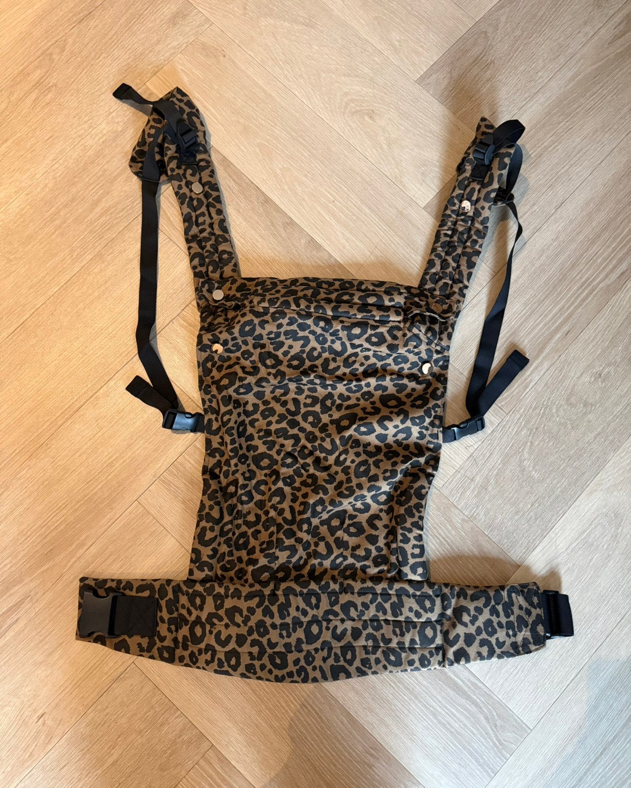 Draagzak baby/peuter baby carrier luipaard print nieuw, Overige merken, Verzenden, Buik of Rug, Nieuw