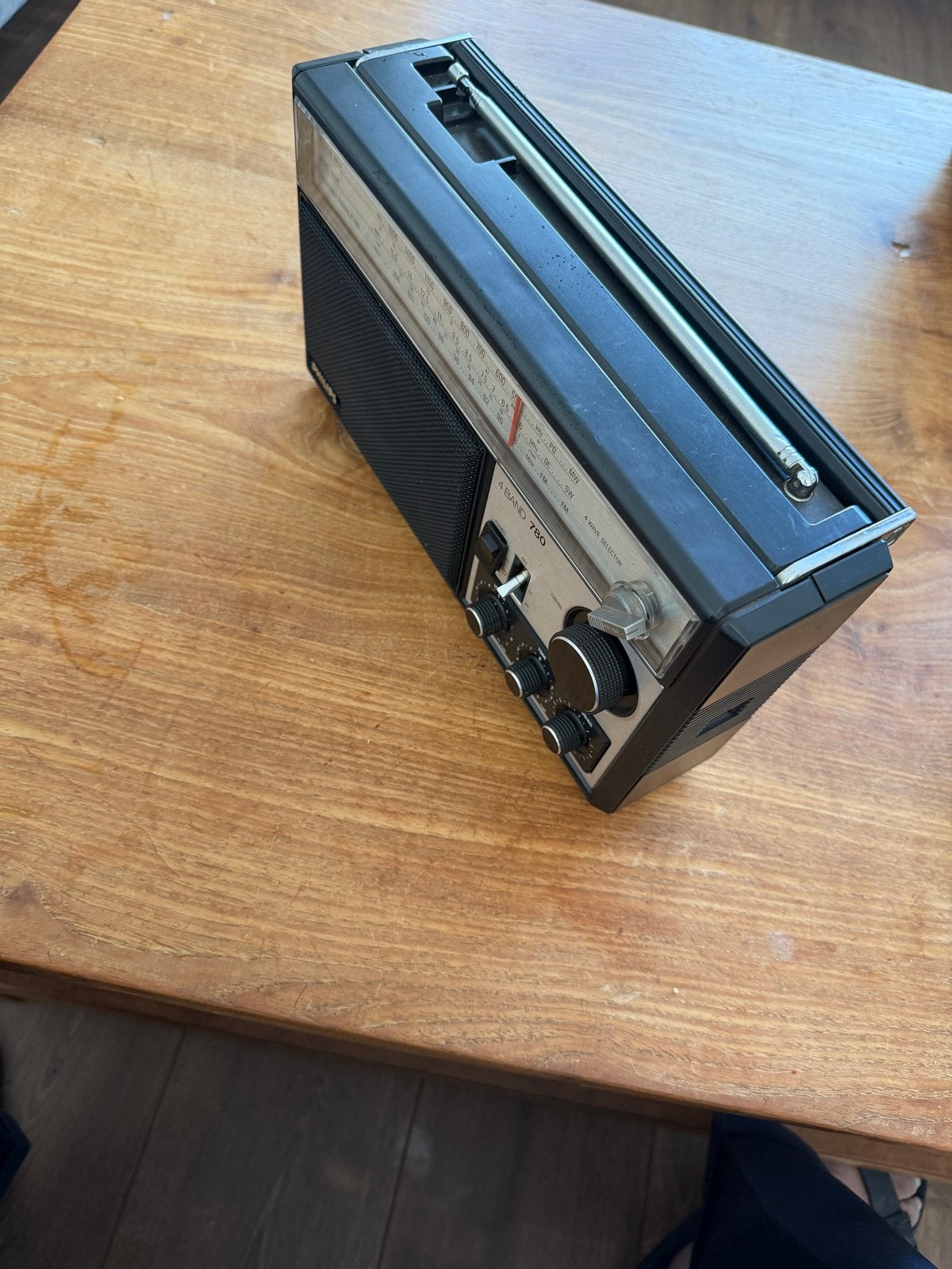 Philips 4 Band 780 Transistorradio - Vintage Wereldontvanger, Audio, Tv en Foto, Radio's, Ophalen, Gebruikt, Wereldontvanger