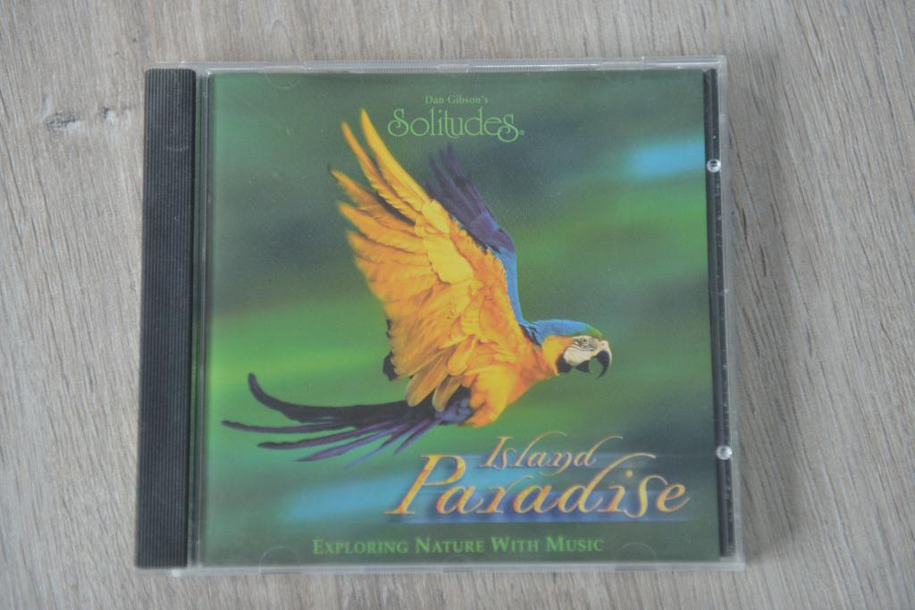DAN GIBSON - SOLITUDES -- ISLAND PARADISE exploring nature, Verzenden, Zo goed als nieuw