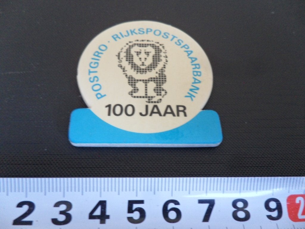 sticker 100 Jaar Postgiro Rijkspostspaarbank, Ophalen, Zo goed als nieuw