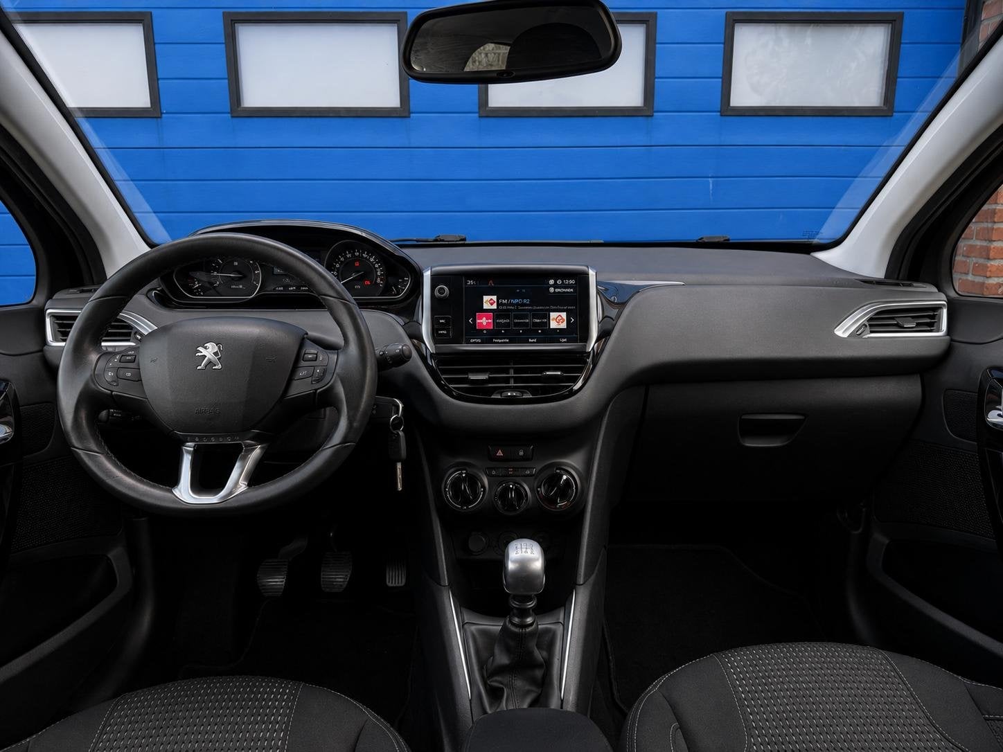 Peugeot 208 1.2 PureTech Allure | Distributie v.v. | NAV | C, Stof, Gebruikt, Euro 6, 1199 cc