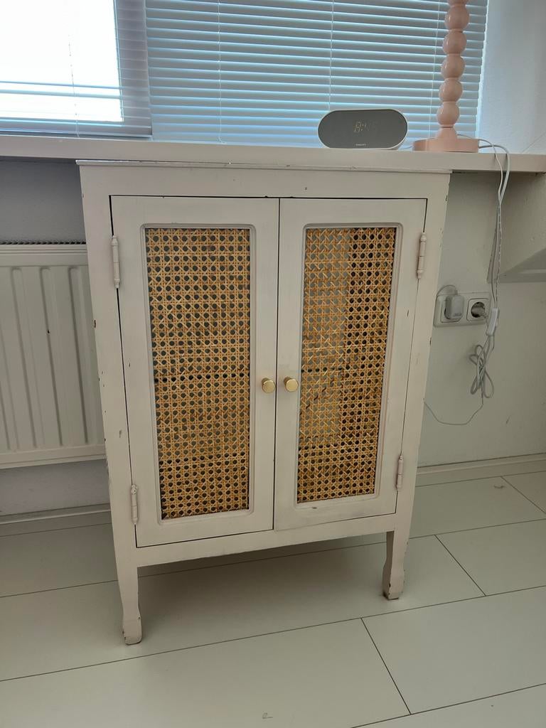 Theekastje met webbing deuren, Ophalen, Gebruikt, 50 tot 100 cm, 25 tot 50 cm